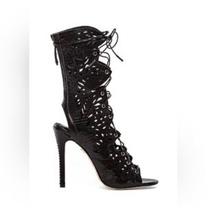 Alicia and Olivia Georgia Helle